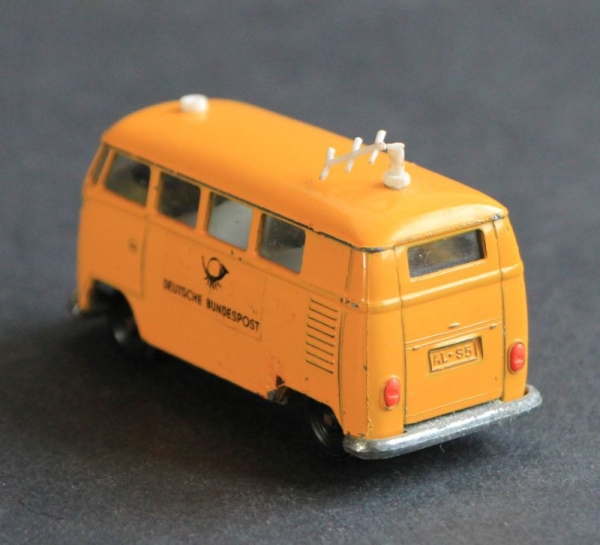 Siku Volkswagen T1 Transporter "German Post" V320 DieCast Model 1970 (1645)